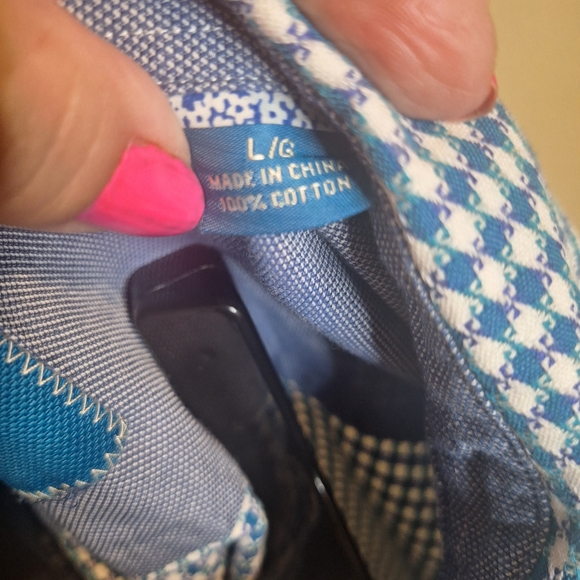 Tommy Bahama Navy and White Checkered Shirt. Size L. 100% Cotton - Picture 4 of 6